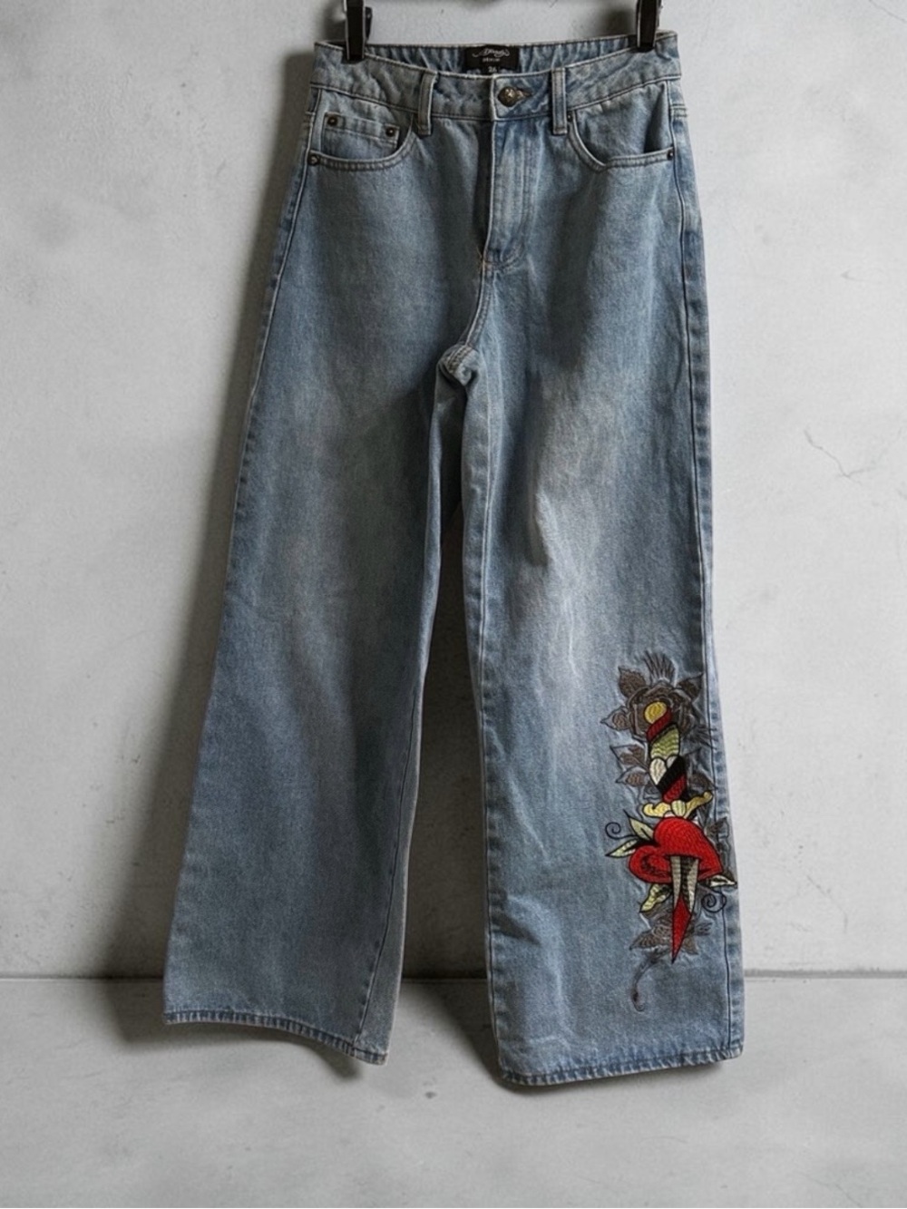 Ed Hardy Heart Dagger Wide Leg Jeans Light Wash Embroidered Baggy Retro
